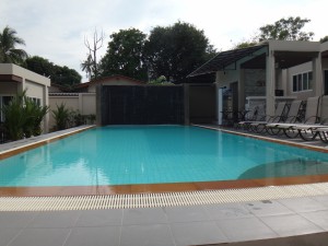Thuan Resort Rawai Phuket swimming pool 01