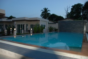Thuan Resort Rawai Phuket swimming pool 04